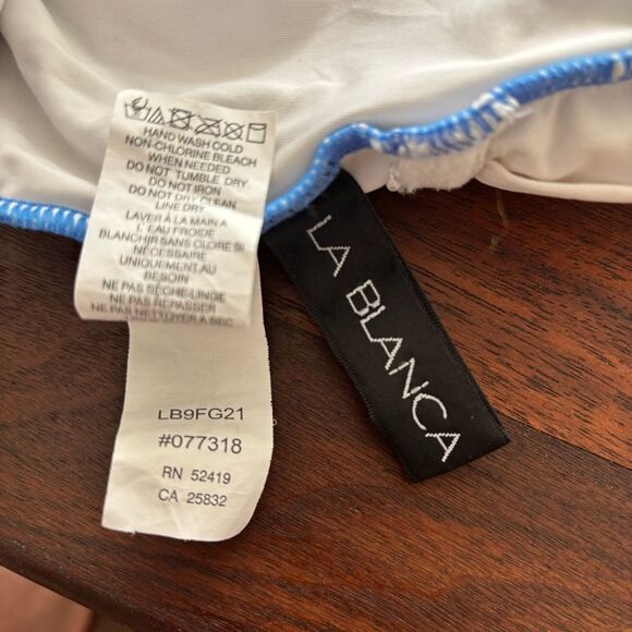 La Blanca Realist Printed Criss Cross Swimsuit 8 - Picture 5 of 10